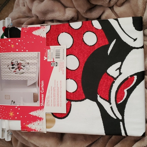 Disney Mickey and Minnie Holiday Shower Curtain - Picture 5 of 5